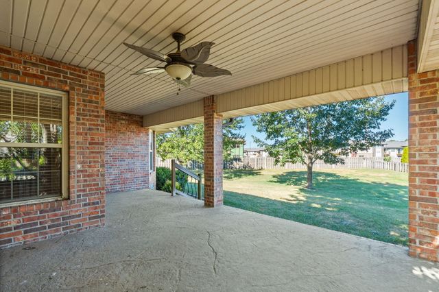 709 N Zion Way, Nixa, MO 65714