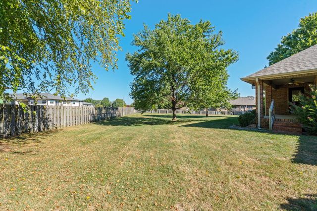 709 N Zion Way, Nixa, MO 65714