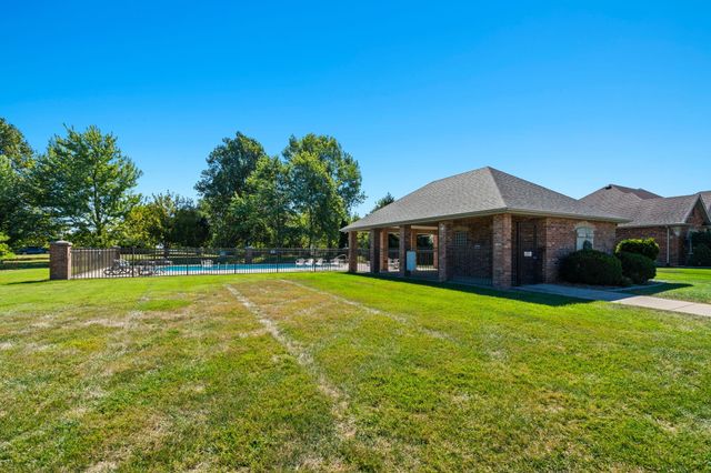 709 N Zion Way, Nixa, MO 65714