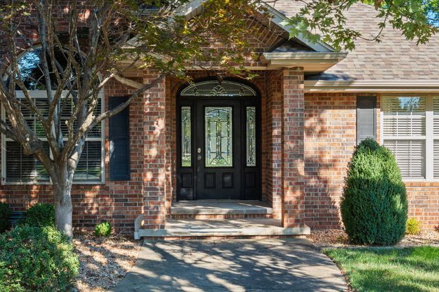 709 N Zion Way, Nixa, MO 65714