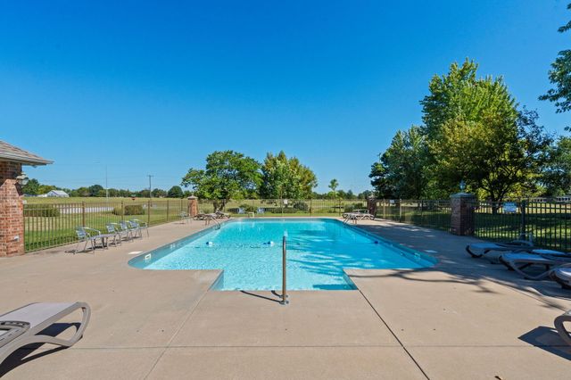 709 N Zion Way, Nixa, MO 65714