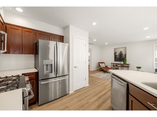 4811 Sw ORCHARD Ln, Portland, OR 97219