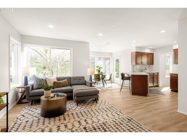 4811 Sw ORCHARD Ln, Portland, OR 97219