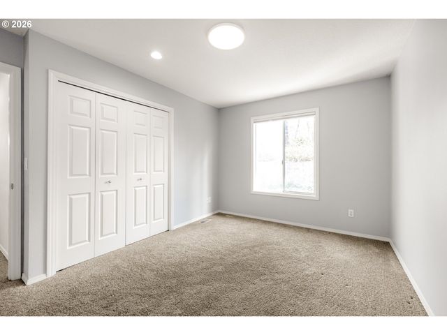 4811 Sw ORCHARD Ln, Portland, OR 97219