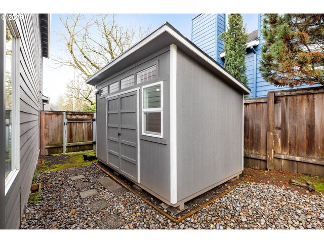 4811 Sw ORCHARD Ln, Portland, OR 97219