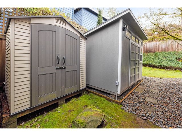 4811 Sw ORCHARD Ln, Portland, OR 97219