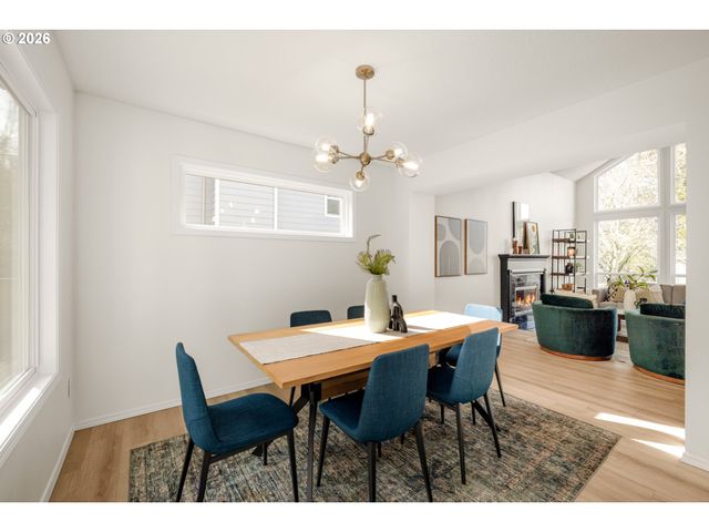 4811 Sw ORCHARD Ln, Portland, OR 97219