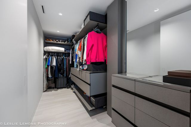 2 Oak Brook Club Drive C303, Oak Brook, IL 60523