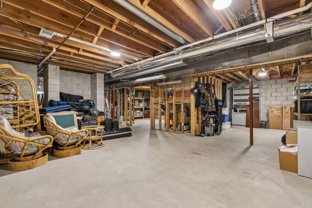 23 Scotch Pine Circle, Saint Paul, MN 55127
