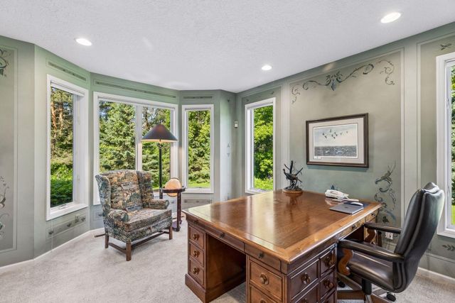 23 Scotch Pine Circle, Saint Paul, MN 55127