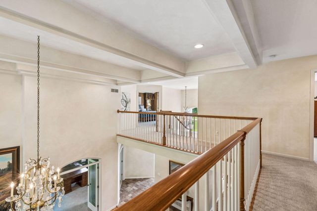 23 Scotch Pine Circle, Saint Paul, MN 55127