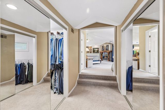 23 Scotch Pine Circle, Saint Paul, MN 55127
