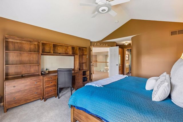 23 Scotch Pine Circle, Saint Paul, MN 55127