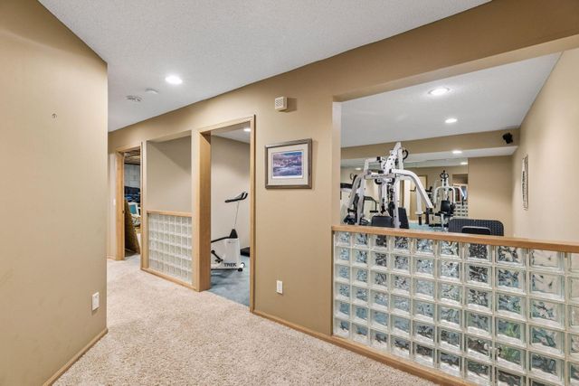 23 Scotch Pine Circle, Saint Paul, MN 55127