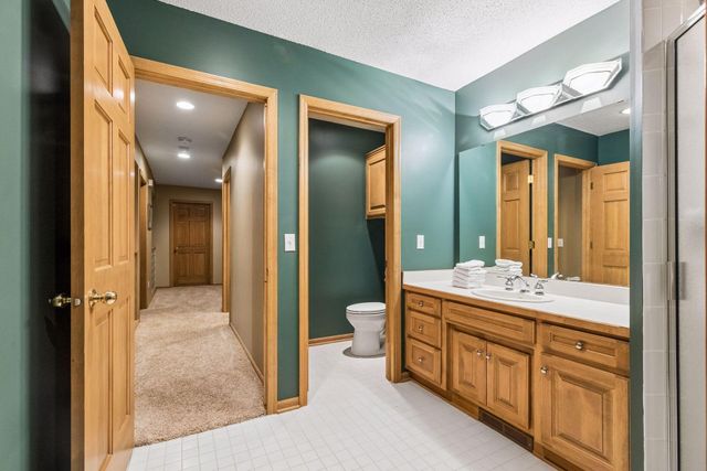 23 Scotch Pine Circle, Saint Paul, MN 55127