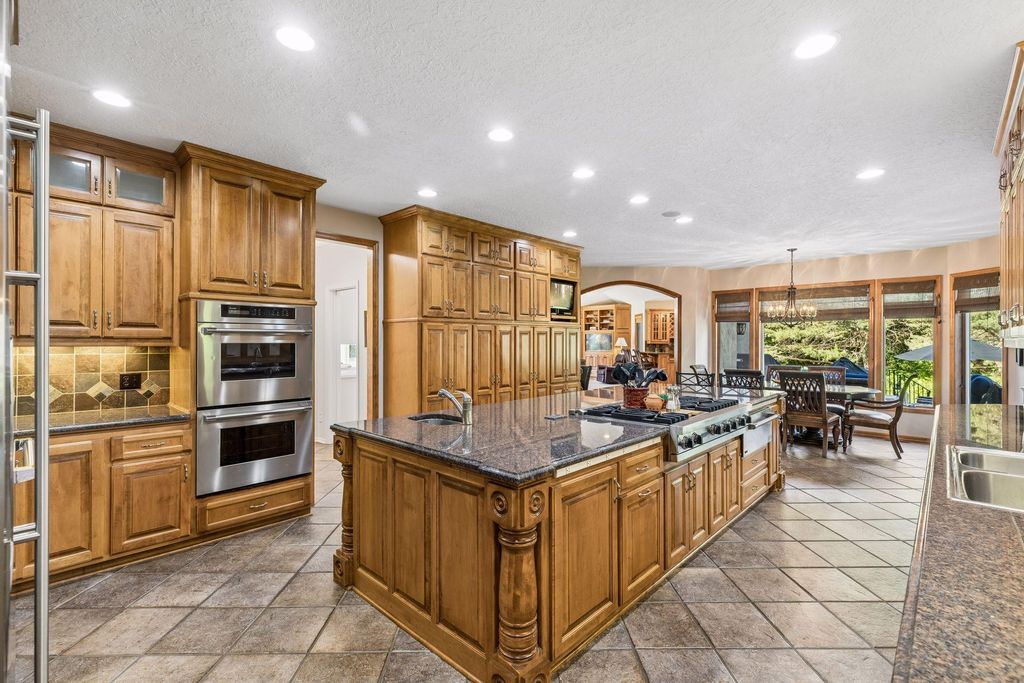 23 Scotch Pine Circle, North Oaks, MN 55127 — photo 2