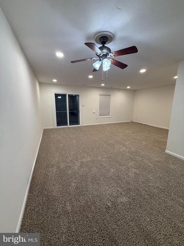 8915 GRANDHAVEN AVE, Upper Marlboro, MD 20772