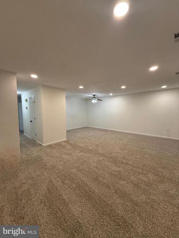 8915 GRANDHAVEN AVE, Upper Marlboro, MD 20772
