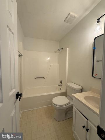 8915 GRANDHAVEN AVE, Upper Marlboro, MD 20772