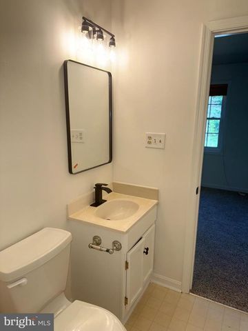 8915 GRANDHAVEN AVE, Upper Marlboro, MD 20772