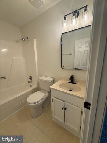 8915 GRANDHAVEN AVE, Upper Marlboro, MD 20772
