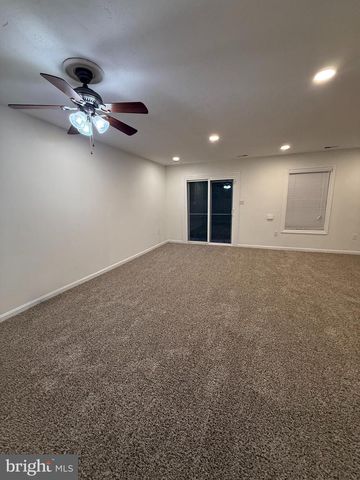 8915 GRANDHAVEN AVE, Upper Marlboro, MD 20772
