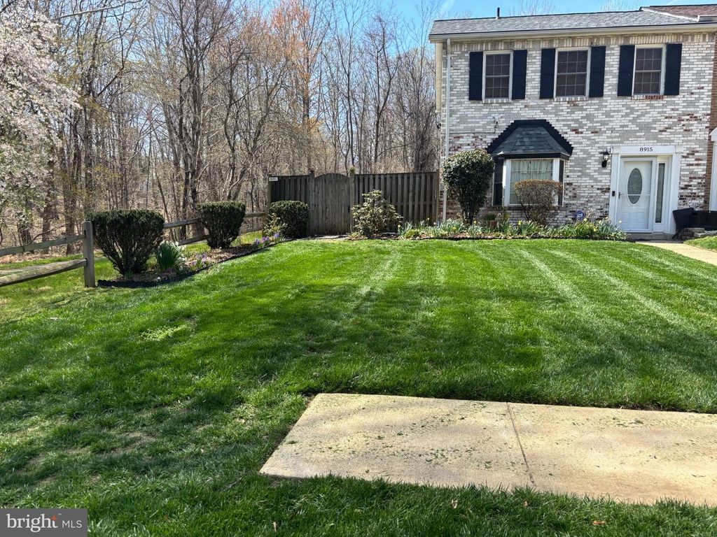 8915 GRANDHAVEN AVE, Upper Marlboro, MD 20772