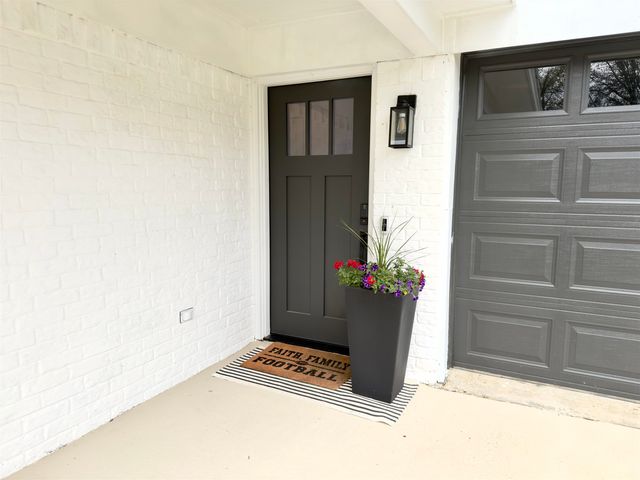 205 Yvonne Ln., Marshall, TX 75672