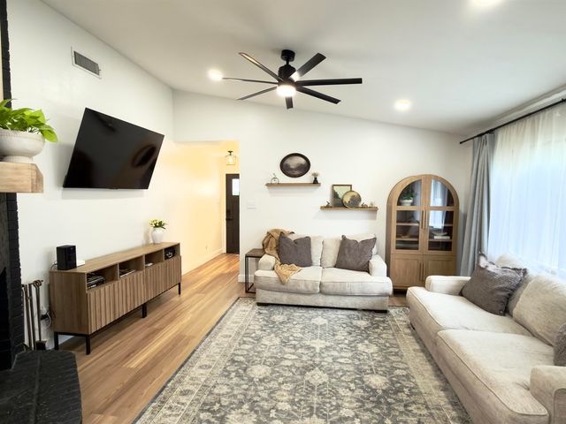 205 Yvonne Ln., Marshall, TX 75672