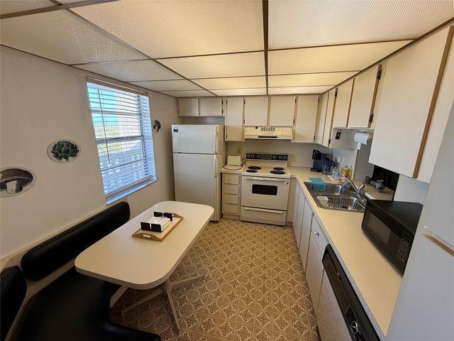 200 SE 5th Avenue 606, Dania Beach, FL 33004