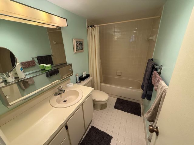 200 SE 5th Avenue 606, Dania Beach, FL 33004