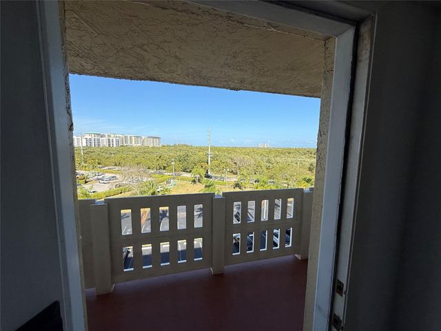 200 SE 5th Avenue 606, Dania Beach, FL 33004