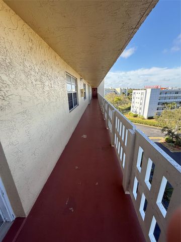 200 SE 5th Avenue 606, Dania Beach, FL 33004