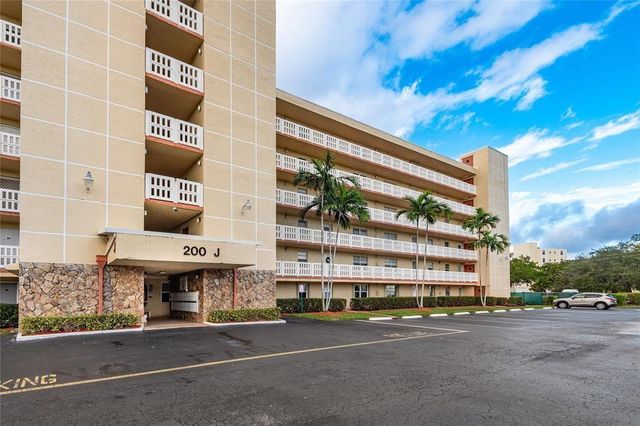 200 SE 5th Avenue 606, Dania Beach, FL 33004