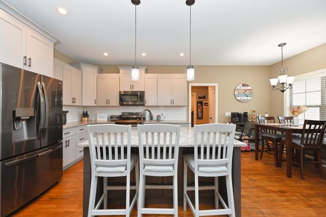 727A N Russell St, Portland, TN 37148