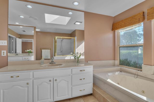 1218 Daffodil Ln., Longview, TX 75604