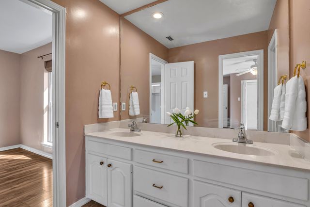 1218 Daffodil Ln., Longview, TX 75604