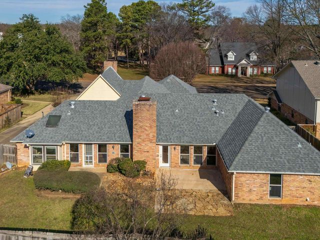 1218 Daffodil Ln., Longview, TX 75604