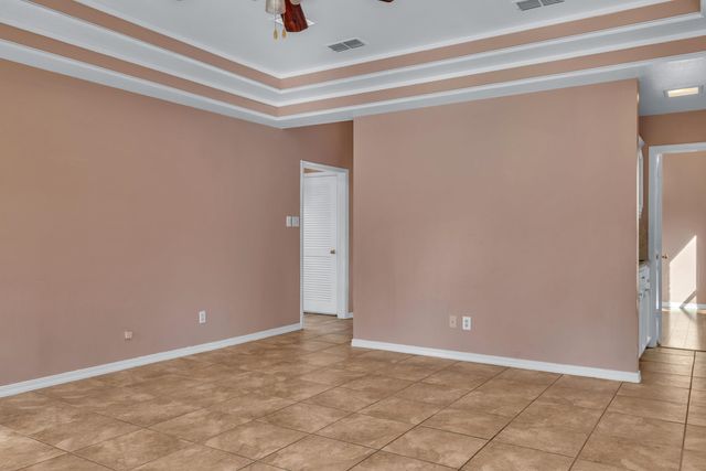 1218 Daffodil Ln., Longview, TX 75604