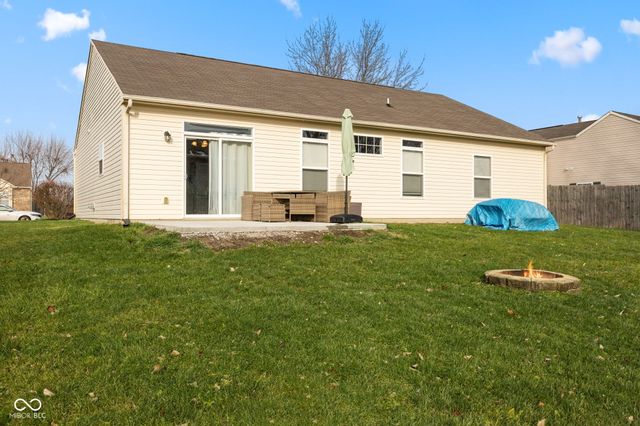729 W Harriman Avenue, Bargersville, IN 46106