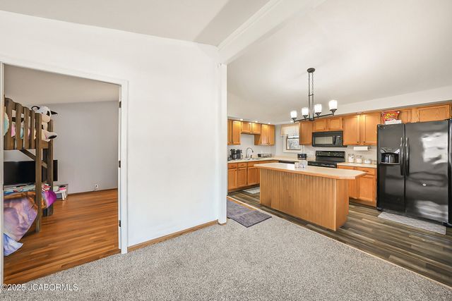 1503 S ROACHE STREET, California, MO 65018