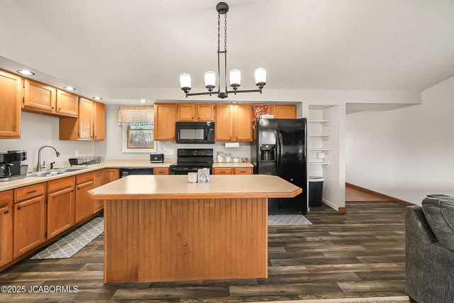 1503 S ROACHE STREET, California, MO 65018