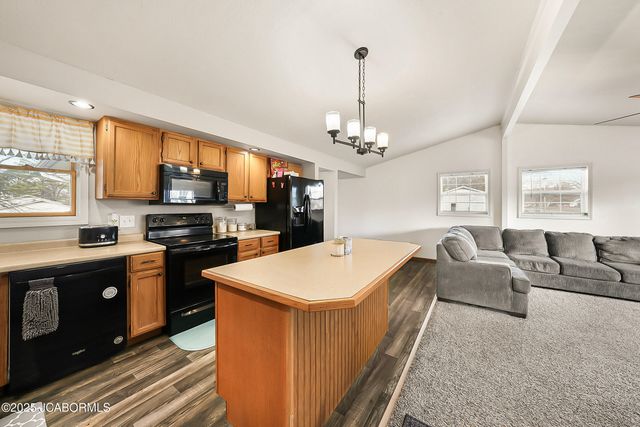 1503 S ROACHE STREET, California, MO 65018