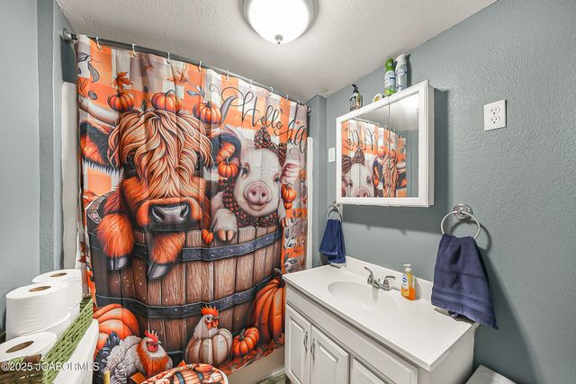 1503 S ROACHE STREET, California, MO 65018