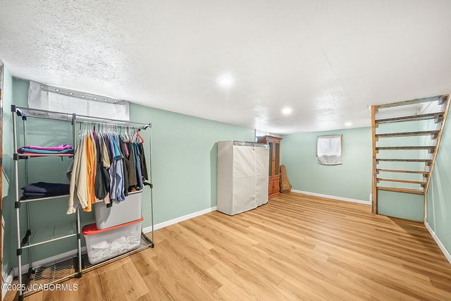 1503 S ROACHE STREET, California, MO 65018