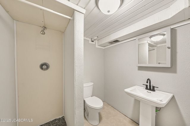 1503 S ROACHE STREET, California, MO 65018