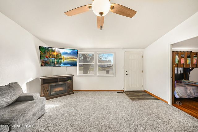 1503 S ROACHE STREET, California, MO 65018