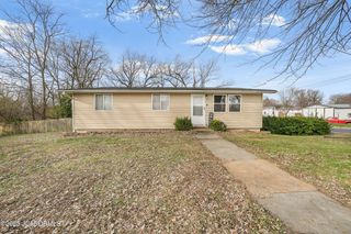 1503 S ROACHE STREET, California, MO 65018