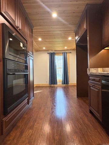 919 W Mueller, Paragould, AR 72450