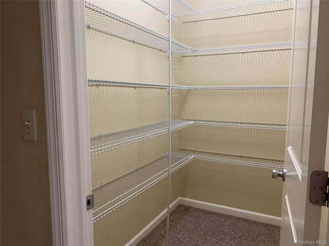 11 Nicole Court, Copiague, NY 11726